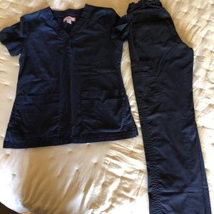 Koi scrub set xs, bottom boot leg fitting